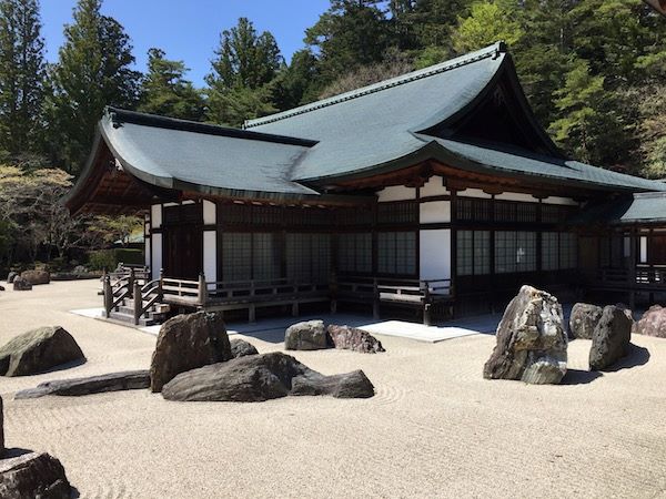 Il tempio Kongobuji e il suo giardino di rocce a Koya