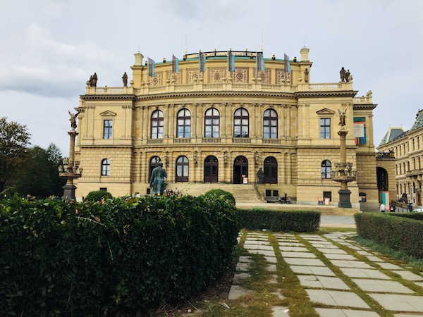 Auditorium di Praga in stile neo-rinascimentale