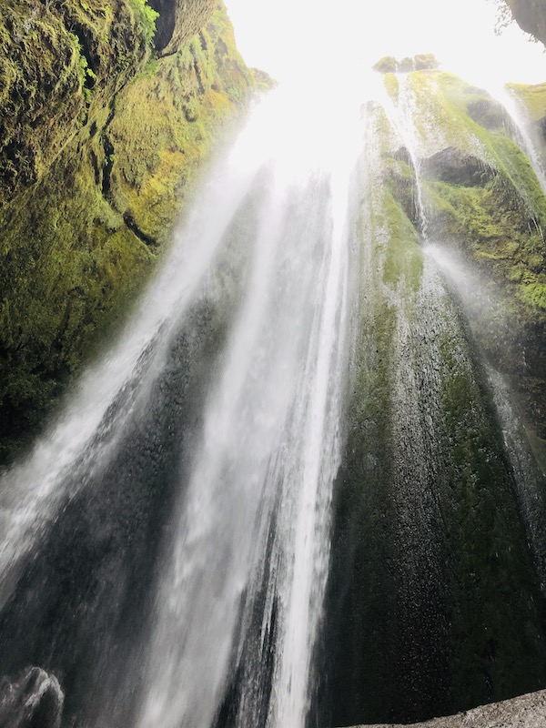 La cascata di Gljúfurárfoss